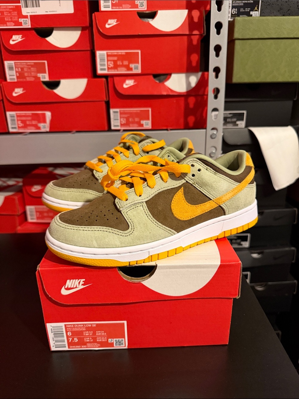 Nike Dunk Low Dusty Olive Men Size 6